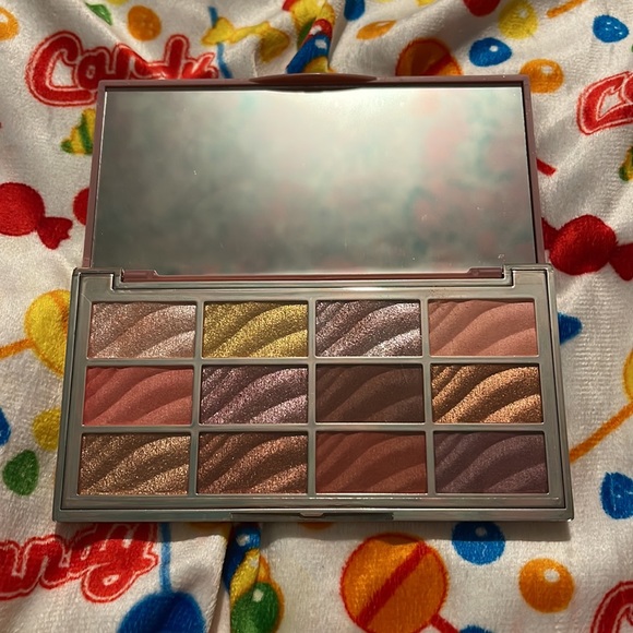 Ciate London eyeshadow - Picture 2 of 2